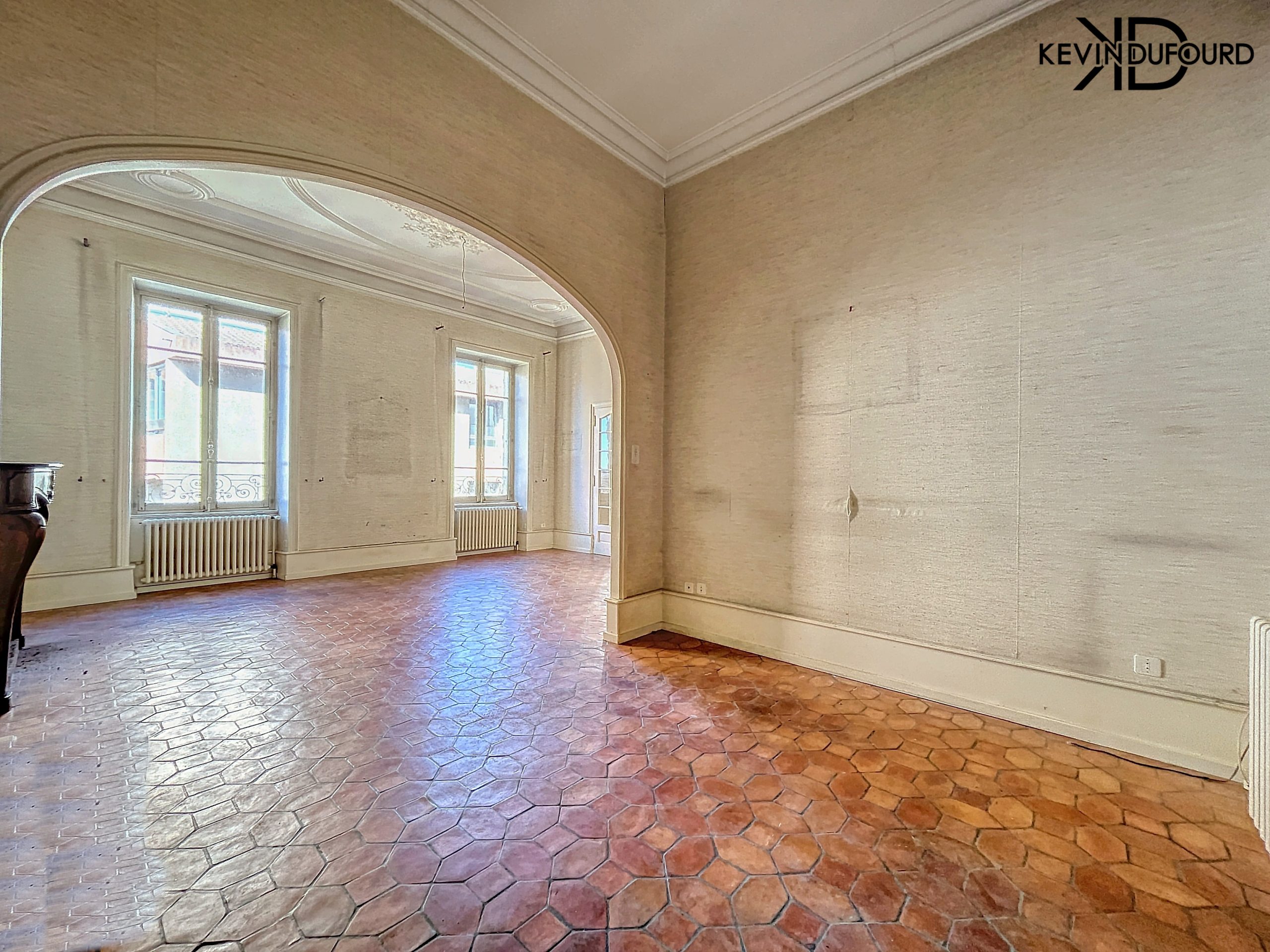Immeuble à RENOVER de 300m² à AUBENAS