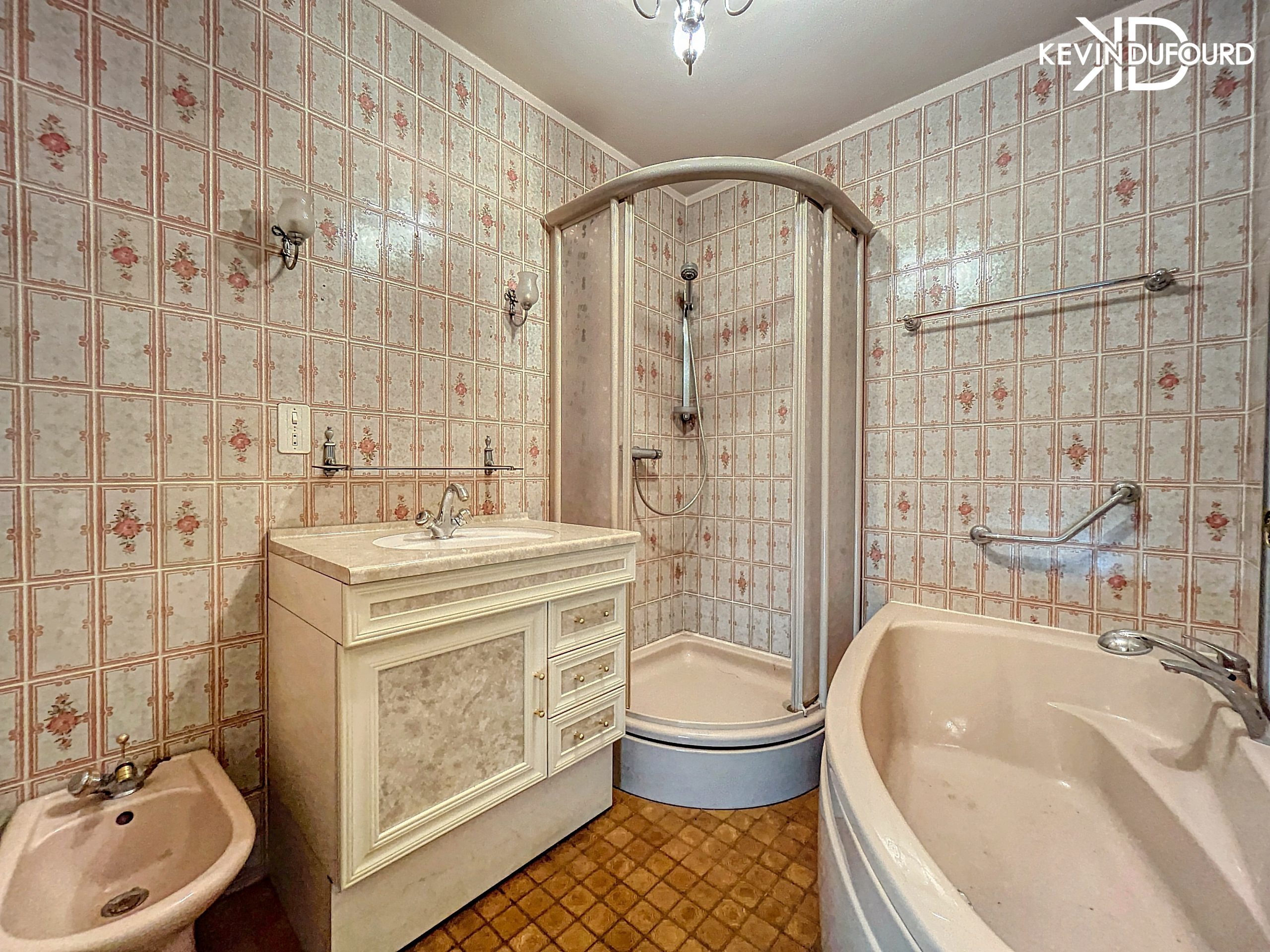Immeuble à RENOVER de 300m² à AUBENAS