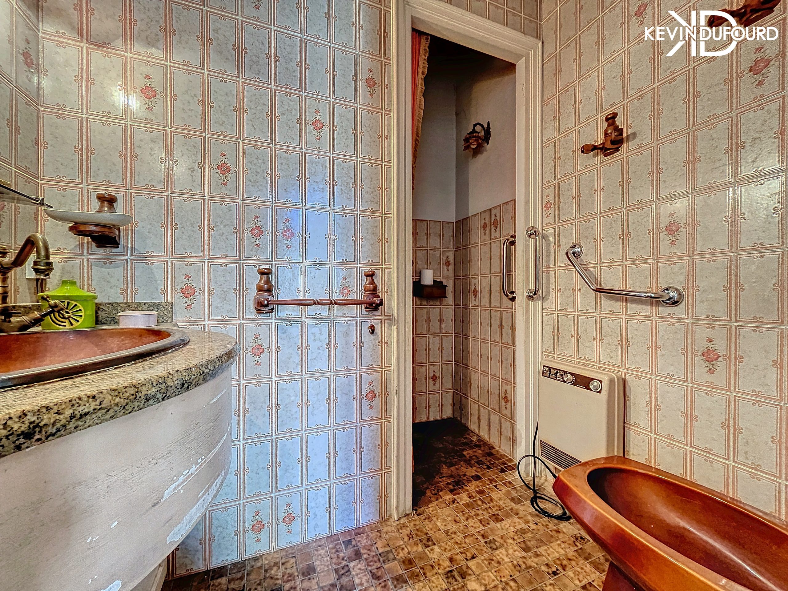 Immeuble à RENOVER de 300m² à AUBENAS