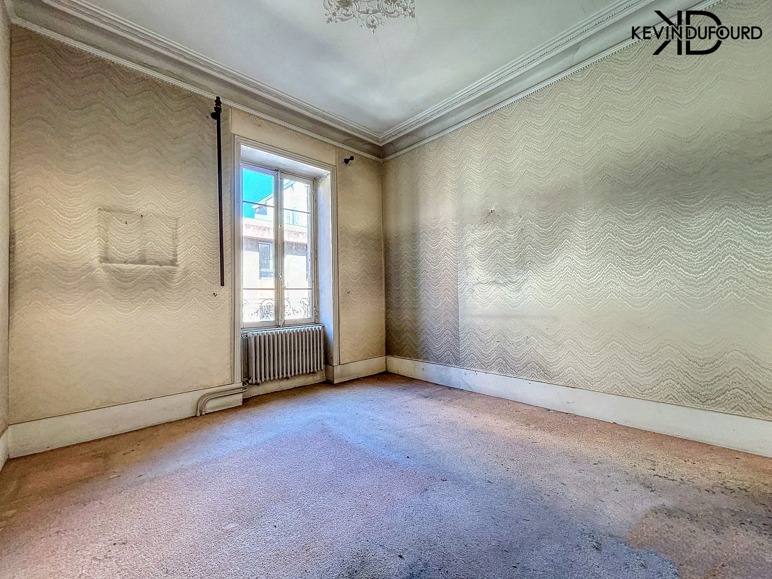 Immeuble à RENOVER de 300m² à AUBENAS