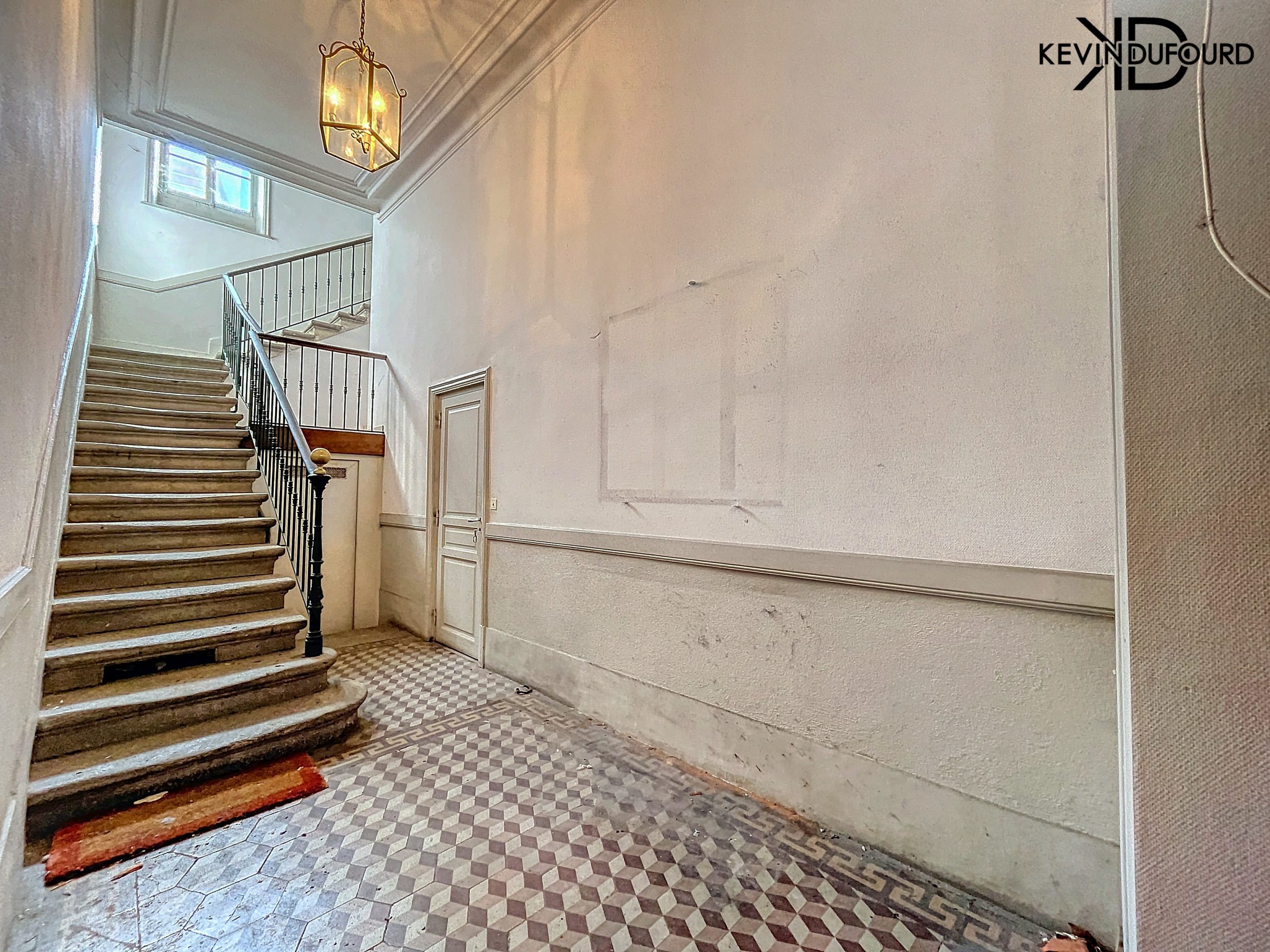 Immeuble à RENOVER de 300m² à AUBENAS