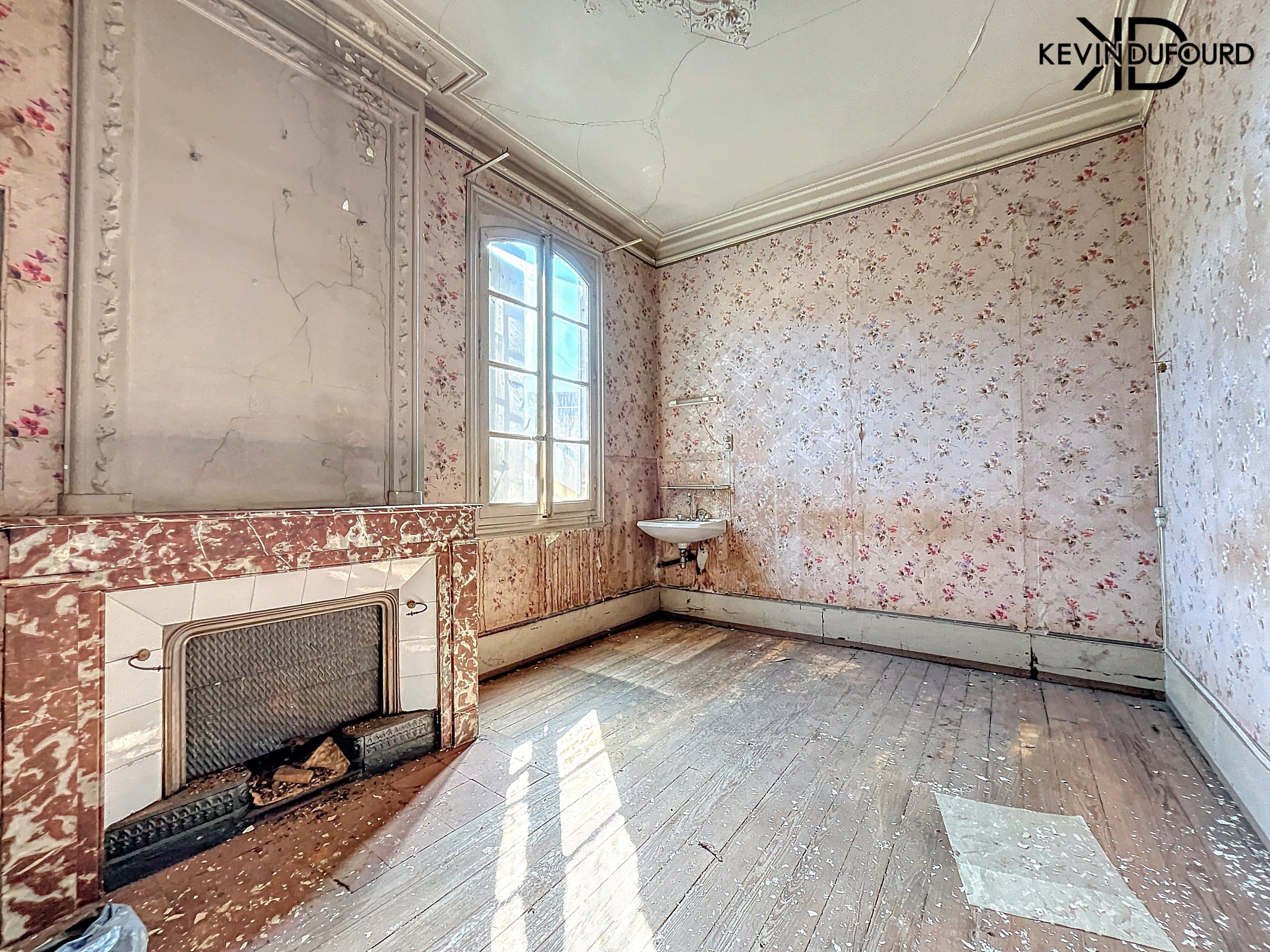 Immeuble à RENOVER de 300m² à AUBENAS