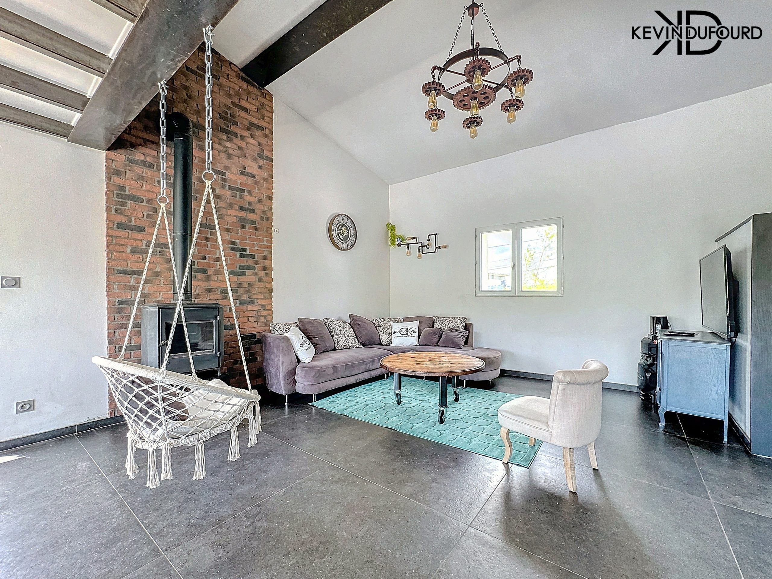 Maison de 240m² sur un terrain de 1530m² à SAINT SERNIN