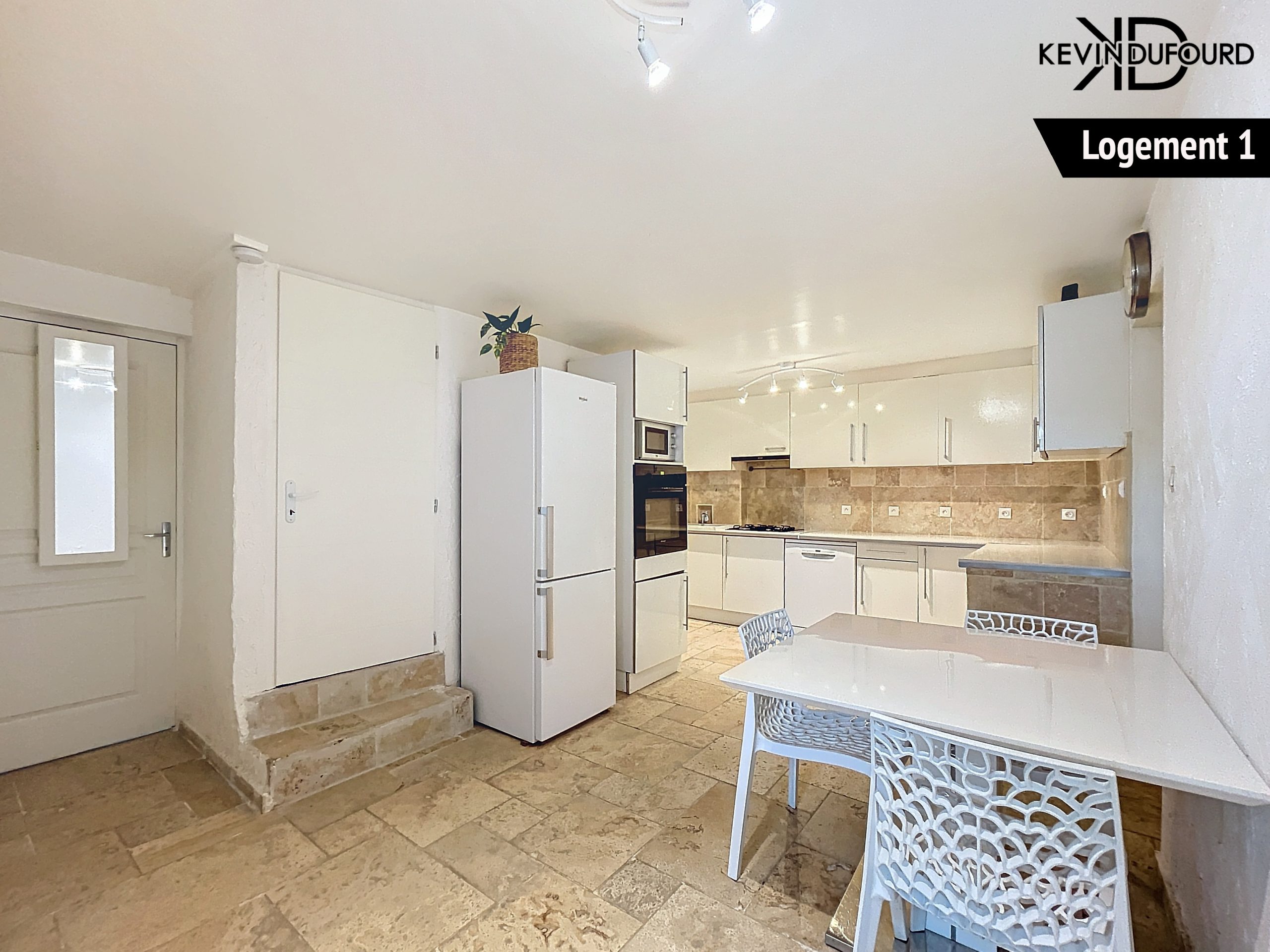 Maison de 160m² sur un terrain de 6000m² à VILLENEUVE-DE-BERG