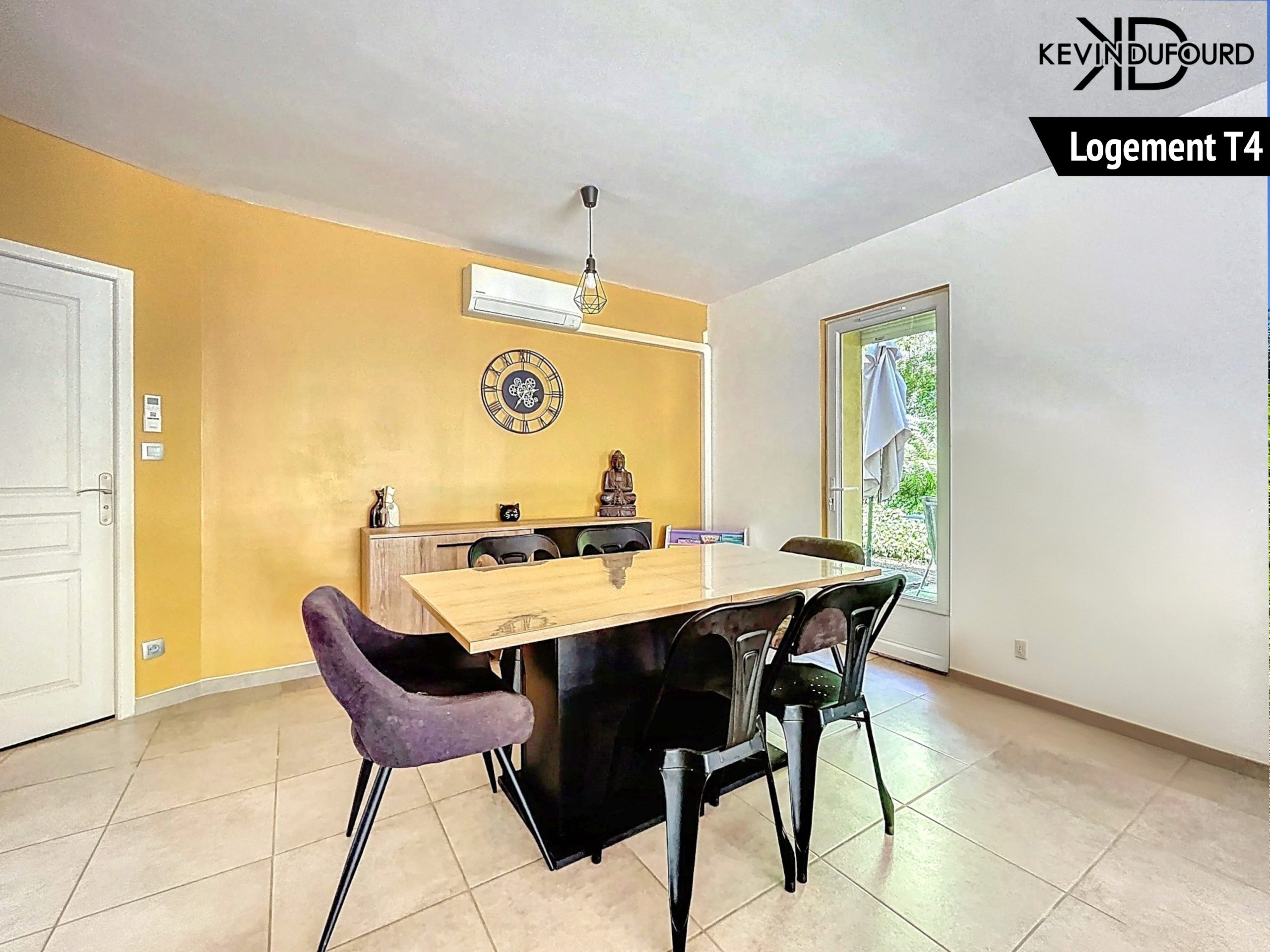 Maison avec 2 gîtes de 225 m² sur un terrain de 2990 m² à VALS LES BAINS