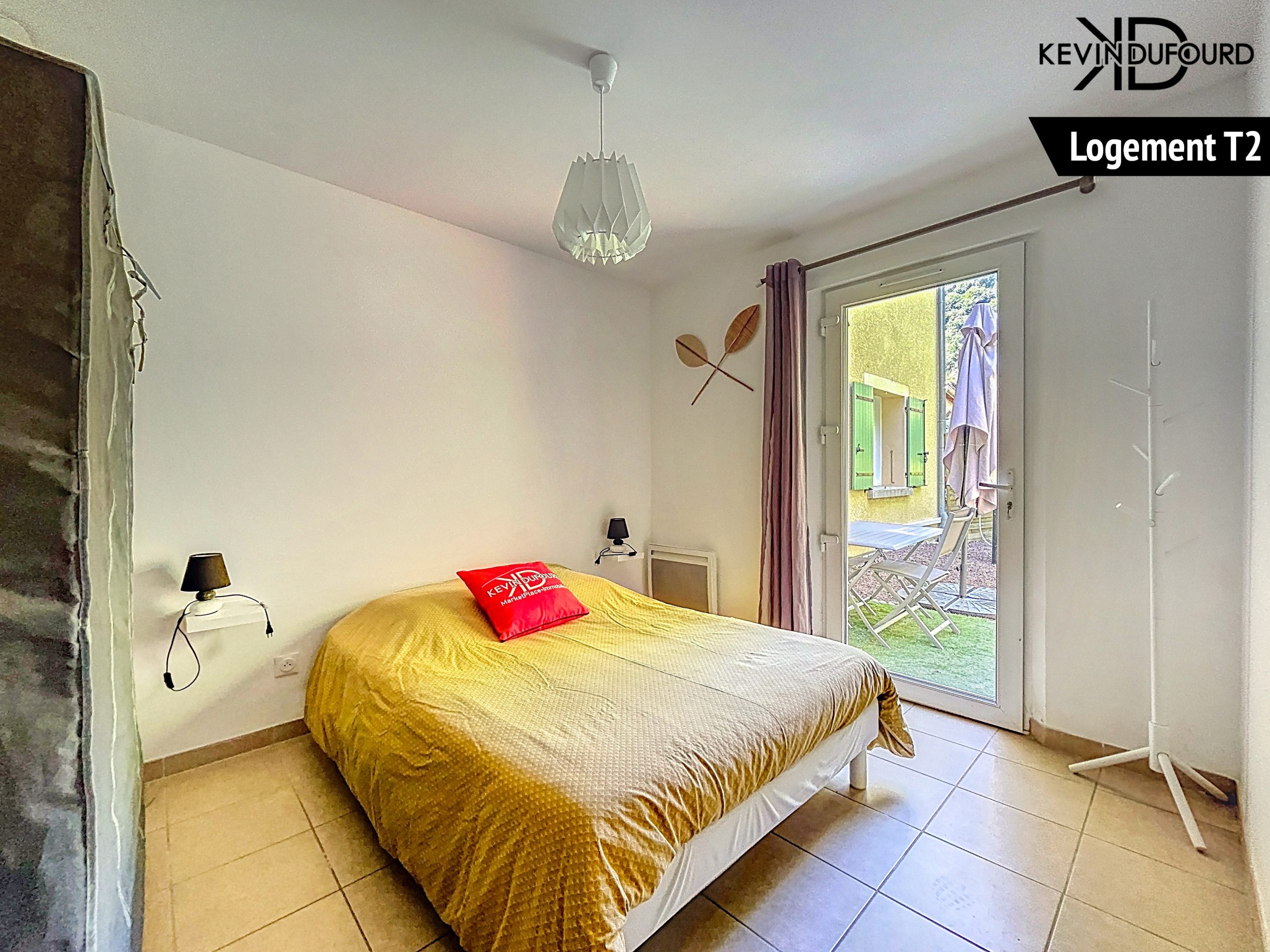 Maison avec 2 gîtes de 225 m² sur un terrain de 2990 m² à VALS LES BAINS