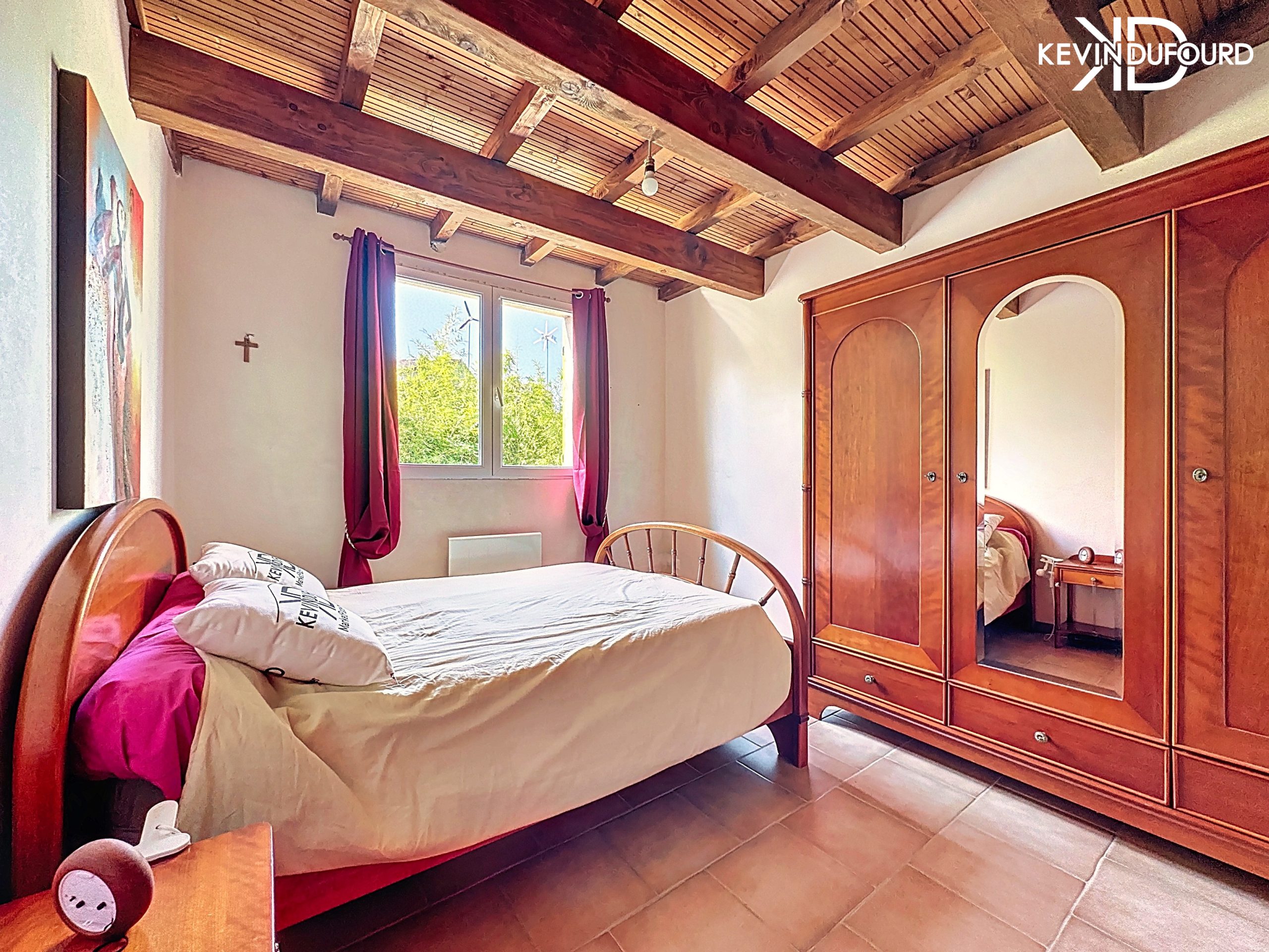 Maison de 180 m² sur un terrain de 8800 m² à LABLACHERE