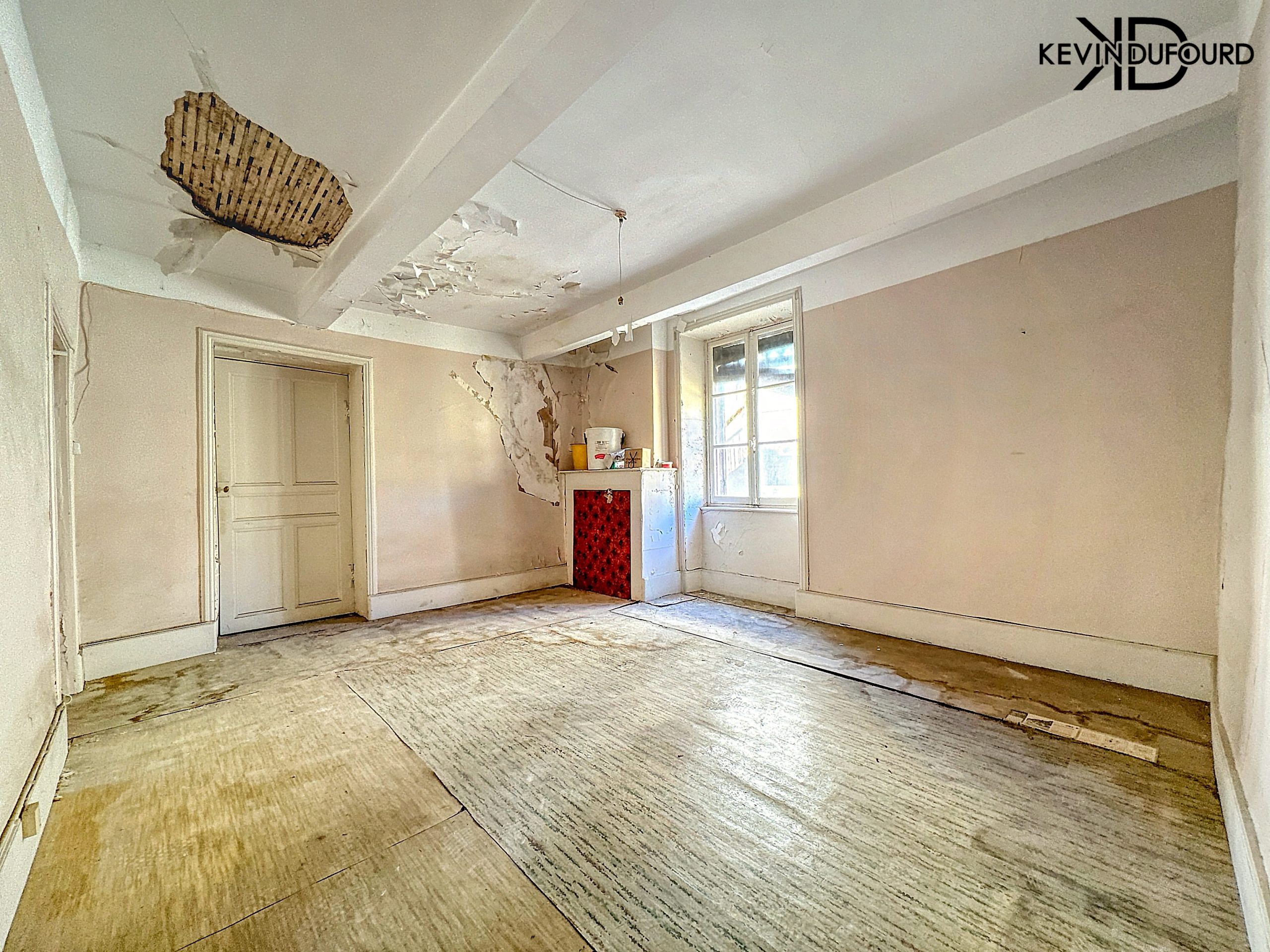 Immeuble de 250m² à AUBENAS