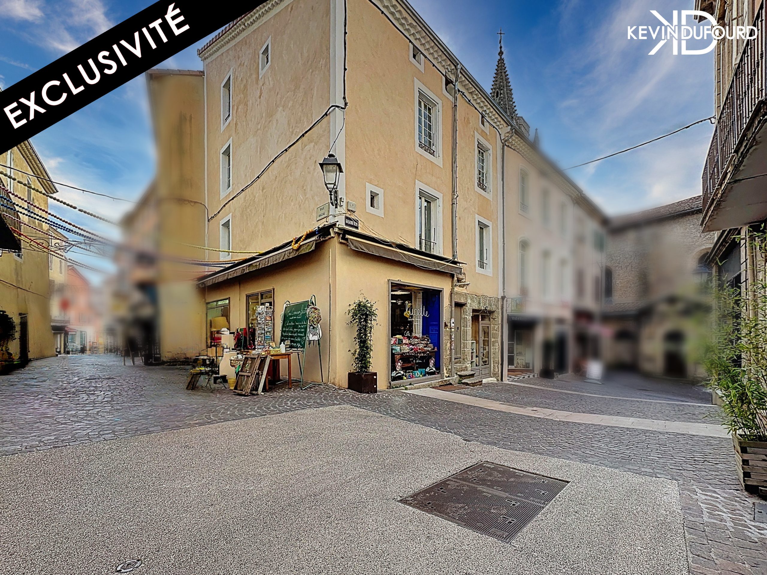 Immeuble de 250m² à AUBENAS