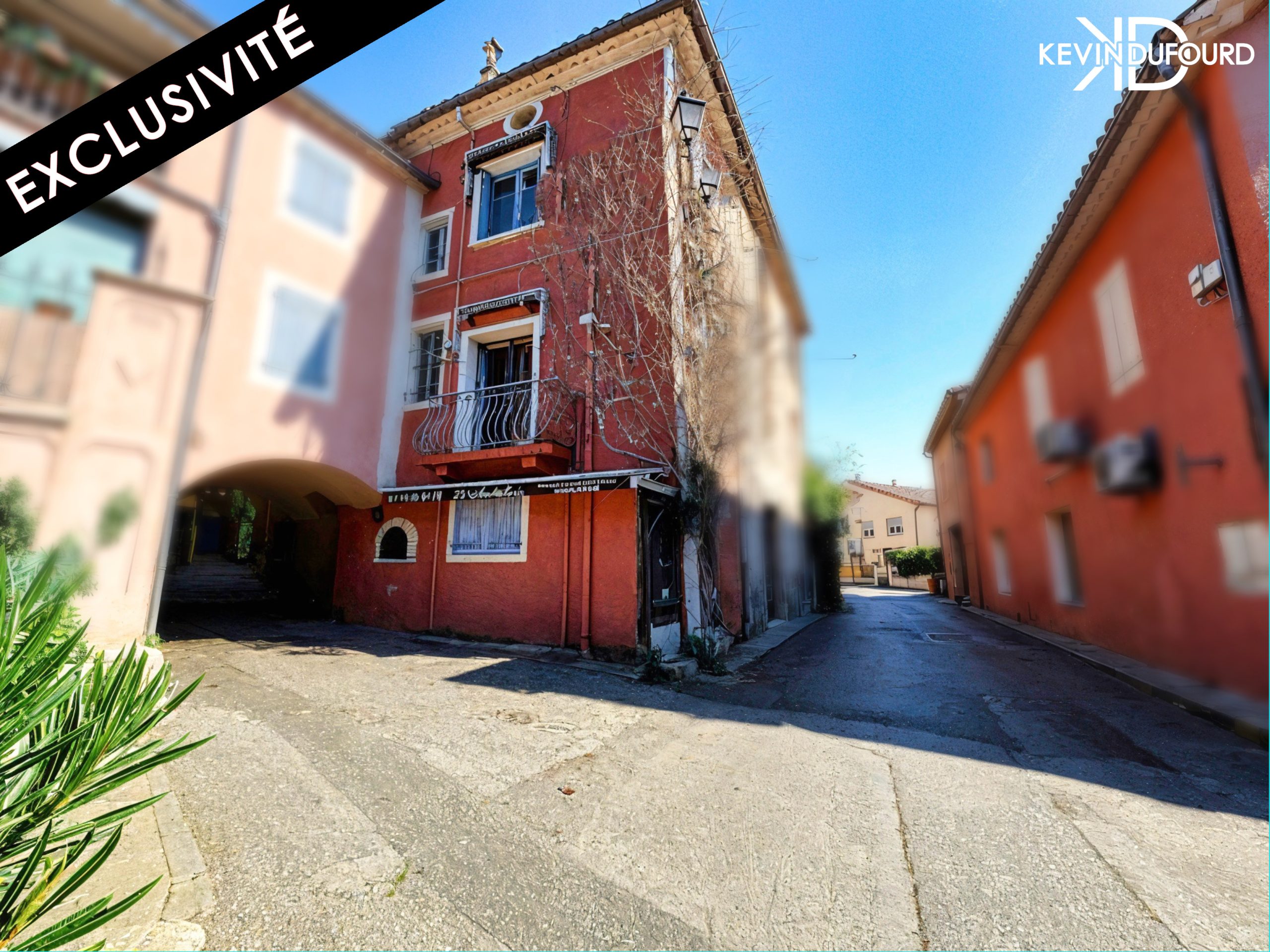 Immeuble de 150m² A RENOVER à VALLON PONT D&rsquo;ARC
