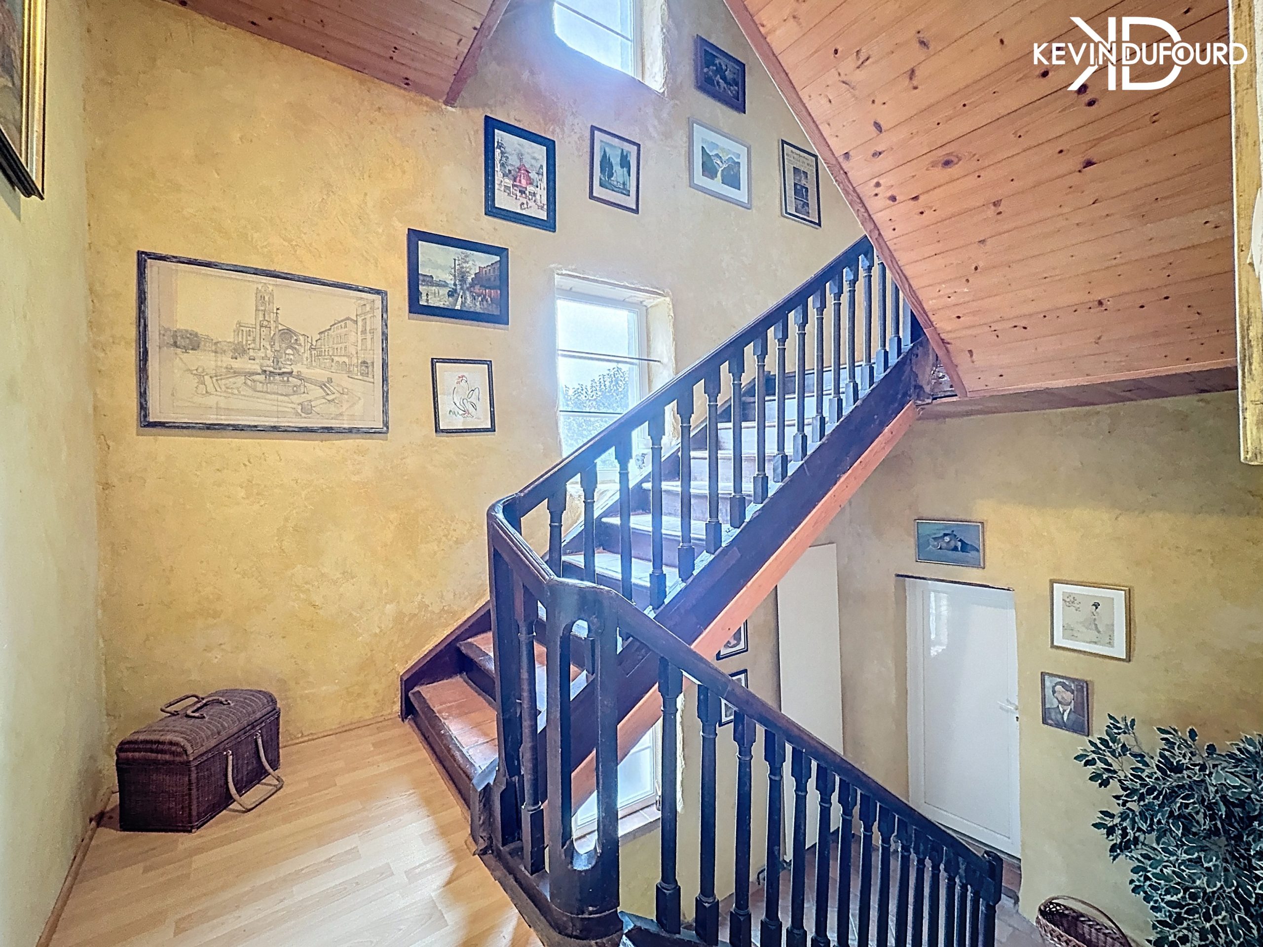 Immeuble de 130m² à AUBENAS