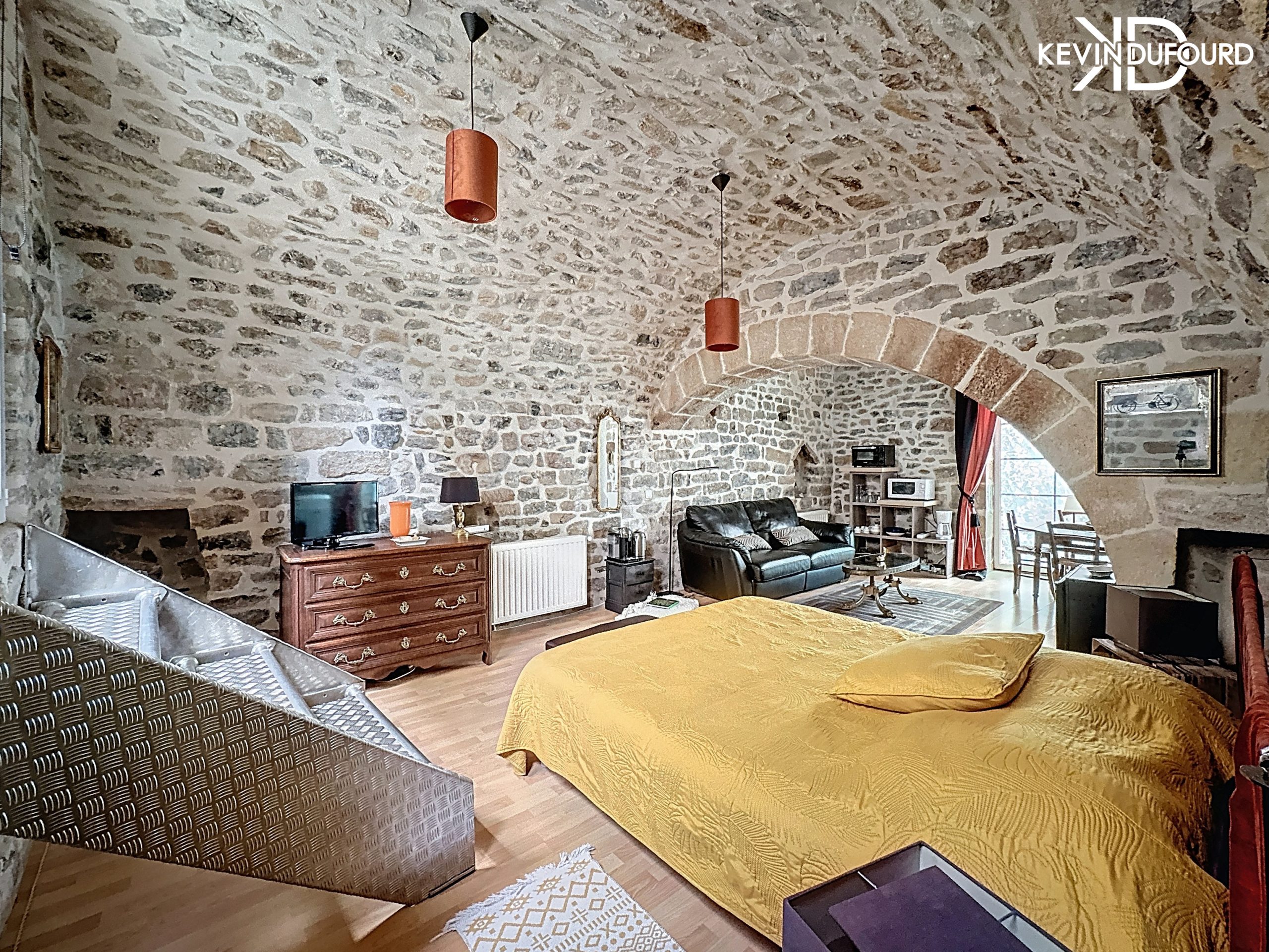 Immeuble de 130m² à AUBENAS