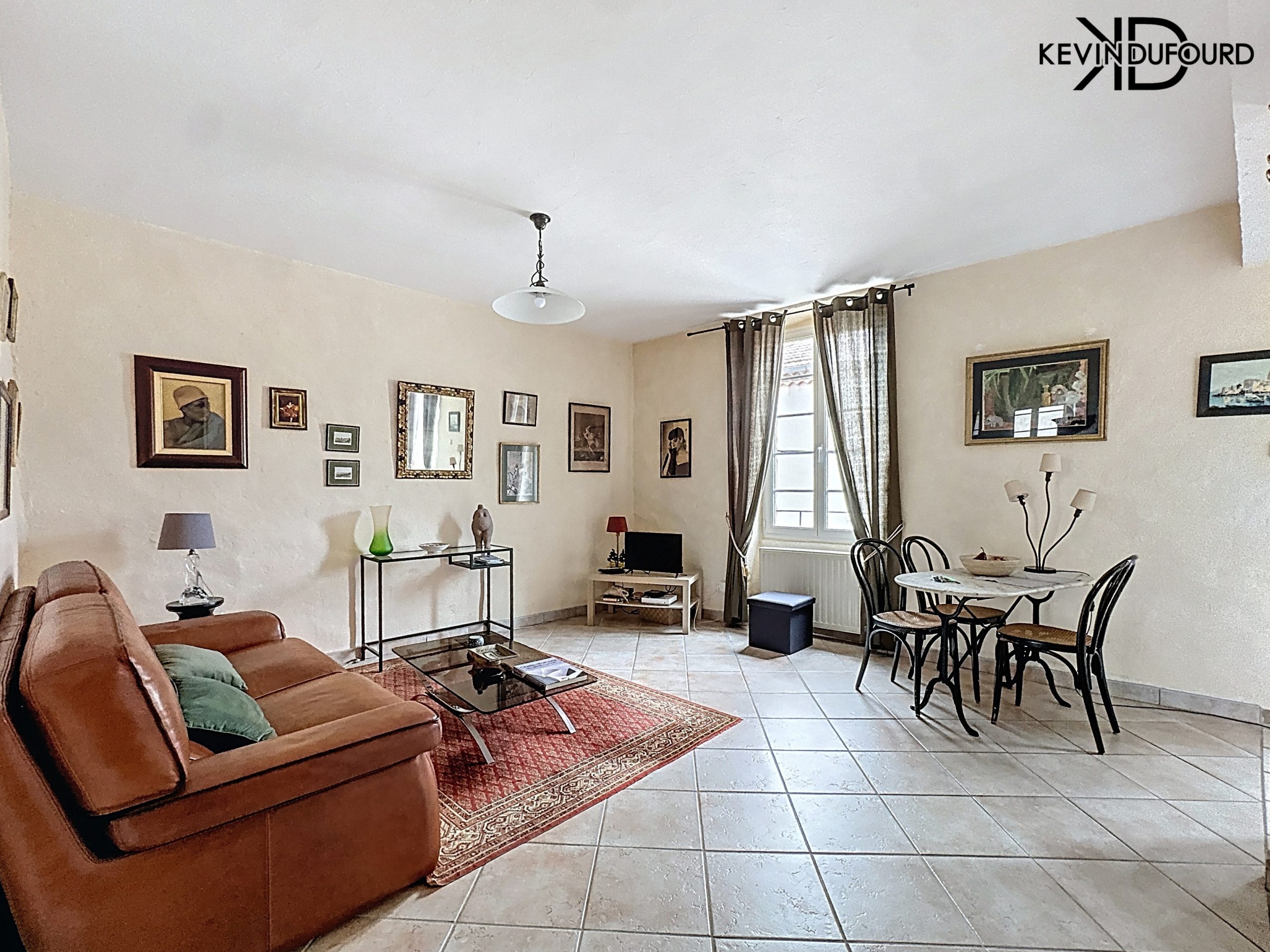Immeuble de 130m² à AUBENAS