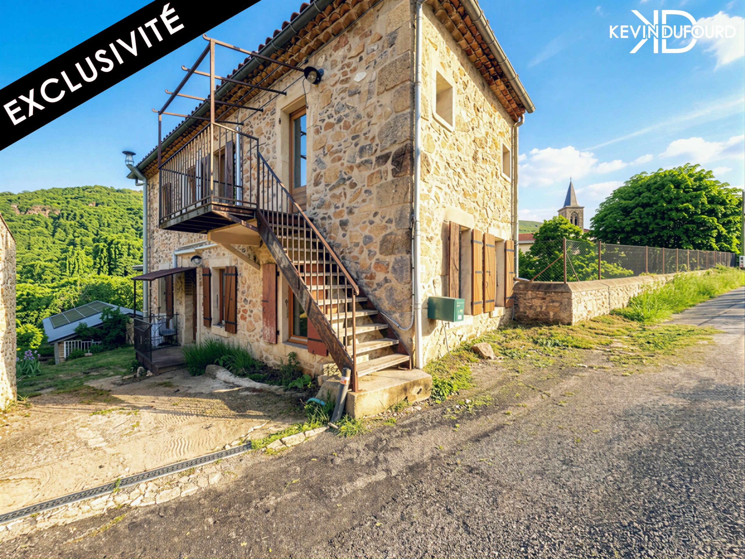 Maison de village de 115m² sur un terrain de 900m² à SAINT ETIENNE DE BOULOGNE
