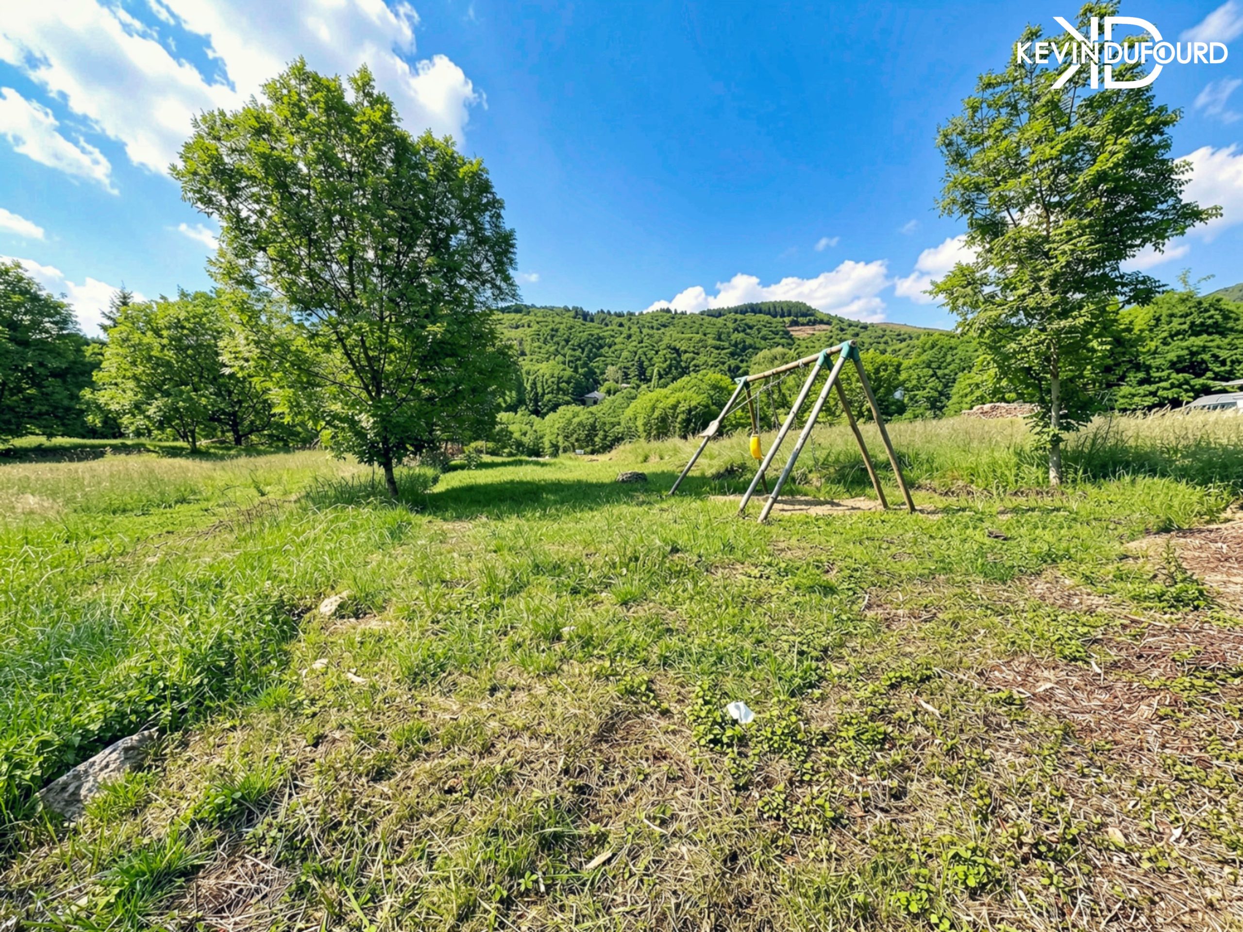 Maison de village de 115m² sur un terrain de 900m² à SAINT ETIENNE DE BOULOGNE