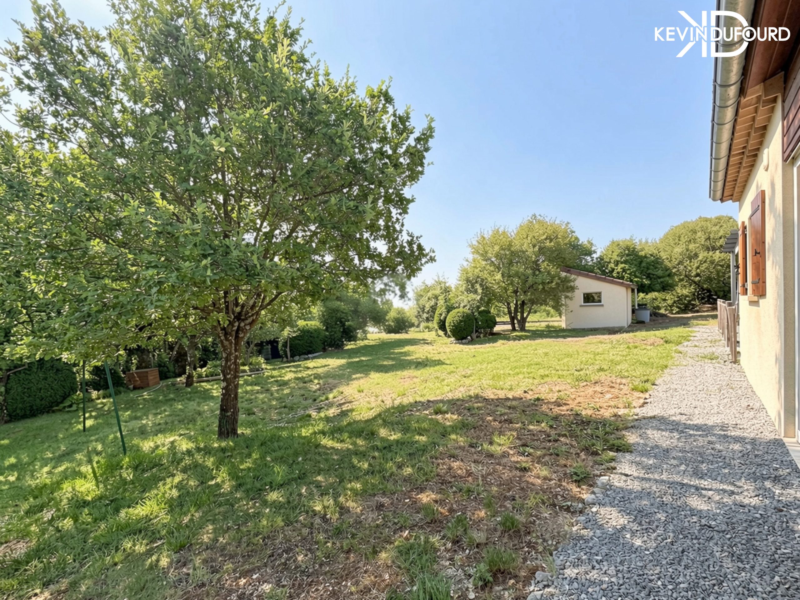 Maison de 150m² sur un terrain de 2200m² à LAVILLEDIEU