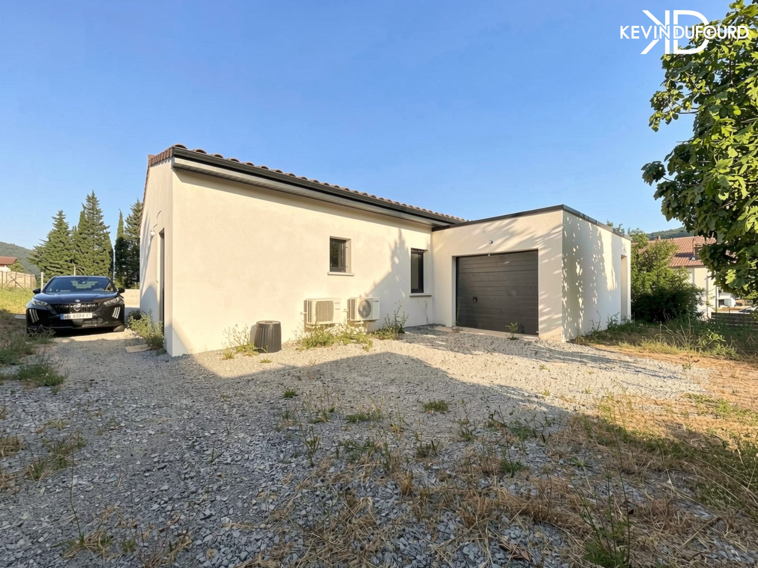 Maison de 90 m² sur un terrain de 700 m² à VESSEAUX